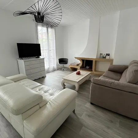 Apartment Vivez Au Coeur Historique - St Francois - Grand Confortable *